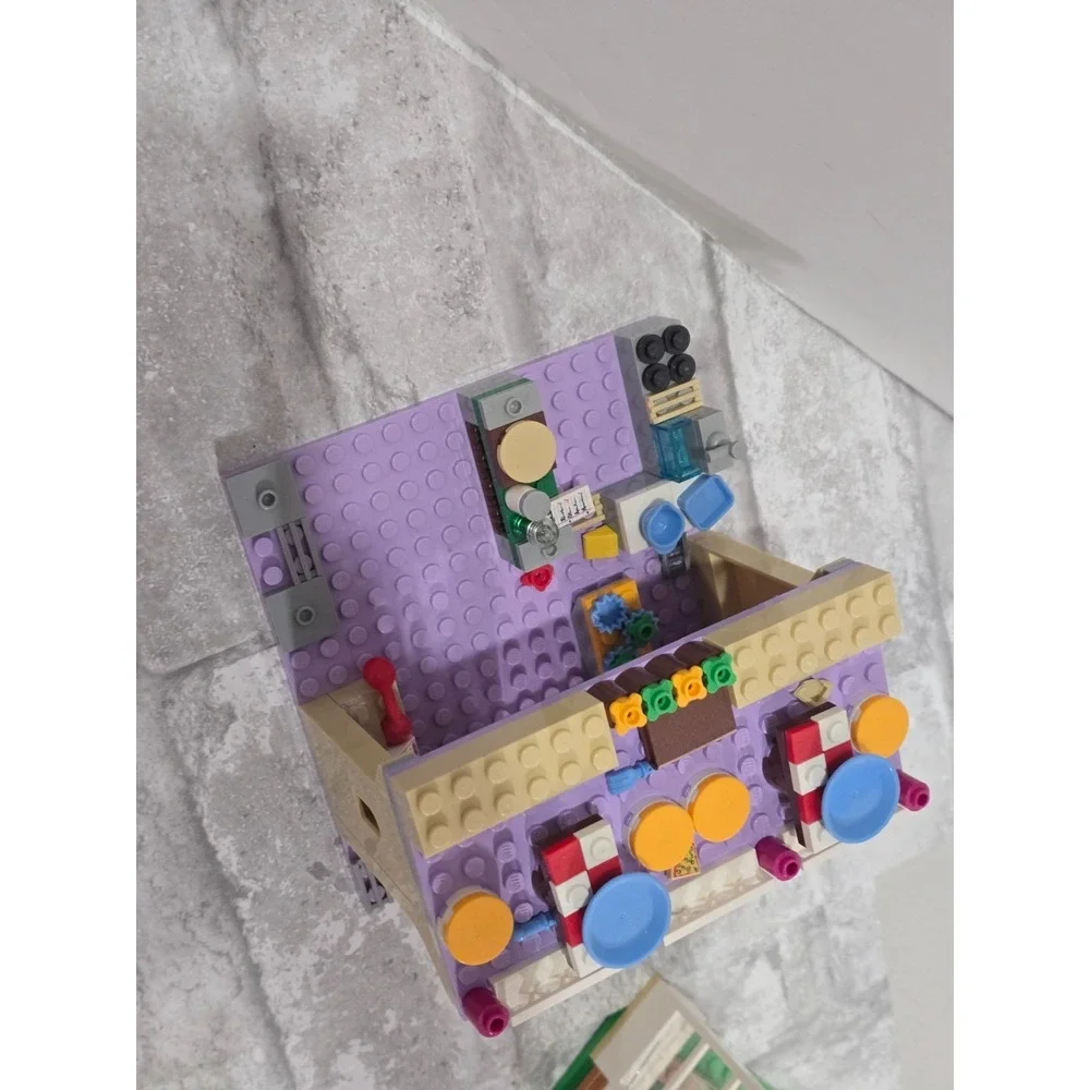 LEGO Friends‎ Bulk Lot Playsets Incomplete Accessories Figures 8lbs